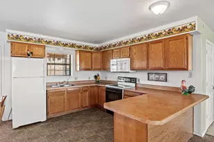 18420 S Peeples Valley Rd, Peeples Valley, AZ 86332 - Photo 15