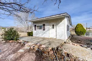 11020 E Esther Ln, Dewey-Humboldt, AZ 86327 - Photo 23