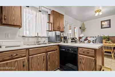 3919 N Constance Drive, Prescott Valley, AZ 86314 - Photo 11