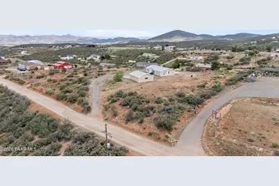 9915 E Cranberry Road, Dewey-Humboldt, AZ 86327 - Photo 41