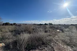 22925 N Mohawk Ln, Paulden, AZ 86334 - Photo 11