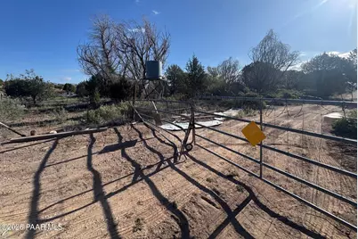 22925 N Mohawk Lane, Paulden, AZ 86334 - Photo 3