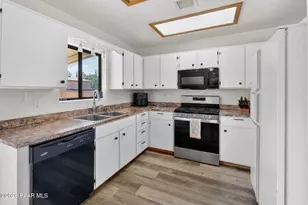 8275 E Tranquil Blvd, Prescott Valley, AZ 86314 - Photo 9