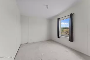 27650 S Clydesdale Ave, Congress, AZ 85332 - Photo 17