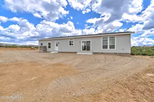 17100 E Archer Ln, Dewey-Humboldt, AZ 86327 - Photo 13