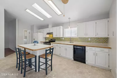 835 N Creekview Drive, Dewey-Humboldt, AZ 86327 - Photo 13
