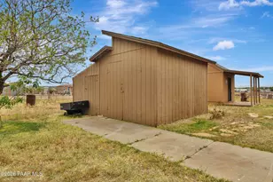 25055 N Naples St, Paulden, AZ 86334 - Photo 27