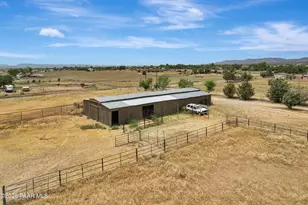 25055 N Naples St, Paulden, AZ 86334 - Photo 19