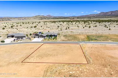 13449 E Cowboy Way, Prescott Valley, AZ 86315 - Photo 9