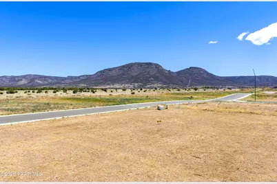 13449 E Cowboy Way, Prescott Valley, AZ 86315 - Photo 17