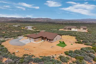 15935 E Lone Fox Trail, Dewey-Humboldt, AZ 86327 - Photo 43
