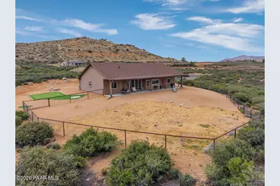 15935 E Lone Fox Trail, Dewey-Humboldt, AZ 86327 - Photo 39