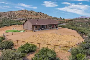 15935 E Lone Fox Trail, Dewey-Humboldt, AZ 86327 - Photo 39