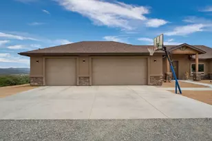 15935 E Lone Fox Trail, Dewey-Humboldt, AZ 86327 - Photo 5