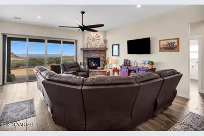 15935 E Lone Fox Trail, Dewey-Humboldt, AZ 86327 - Photo 11