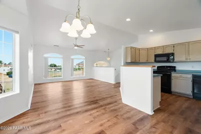 7151 E Sunflower Lane, Prescott Valley, AZ 86314 - Photo 9