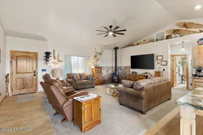 24720 N Rj Way, Paulden, AZ 86334 - Photo 9