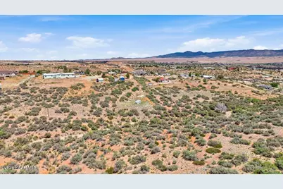 10560 E Rocky Hill Road, Dewey-Humboldt, AZ 86327 - Photo 13