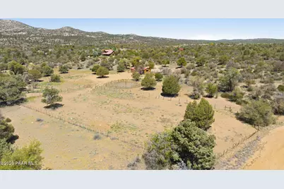 10080 W Tough Country Trail, Skull Valley, AZ 86305 - Photo 17