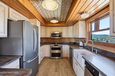 10080 W Tough Country Trail, Skull Valley, AZ 86305 - Photo 37