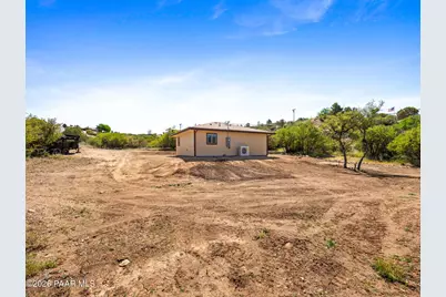 18290 S Niblick Drive, Peeples Valley, AZ 86332 - Photo 35