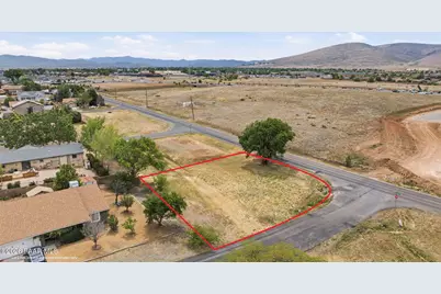 4251 N Agua Fria Drive, Prescott Valley, AZ 86314 - Photo 11