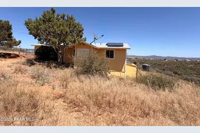 9275 E Chestnut Hill Avenue, Dewey-Humboldt, AZ 86327 - Photo 31
