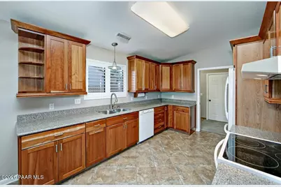 7184 E Pioneer Lane, Prescott Valley, AZ 86314 - Photo 7