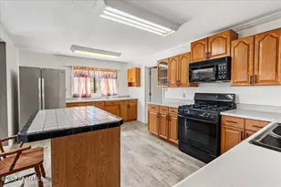 18246 S Henry Coe Rd, Peeples Valley, AZ 86332 - Photo 5