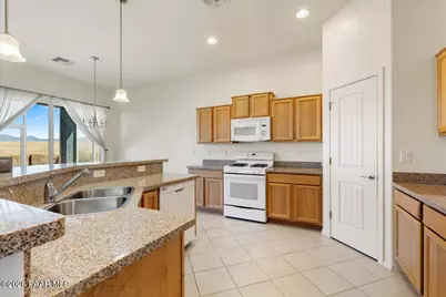 13110 E Gonzalez Street, Prescott Valley, AZ 86327 - Photo 7