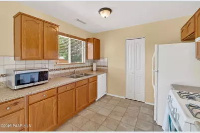8383 E Stevens Drive, Prescott Valley, AZ 86314 - Photo 13