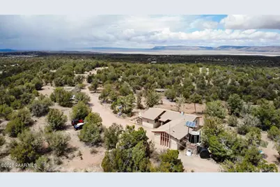 55409 N Madre Circle, Seligman, AZ 86337 - Photo 21
