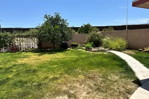 19500 E Gregory St, Black Canyon City, AZ 85324 - Photo 17