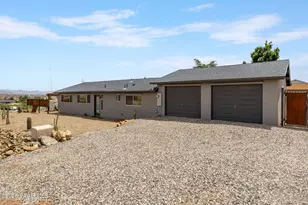 17707 E Hummingbird Ln, Mayer, AZ 86333 - Photo 1