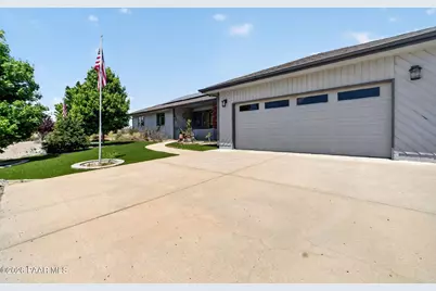 14205 E Meadow Road, Dewey-Humboldt, AZ 86327 - Photo 3
