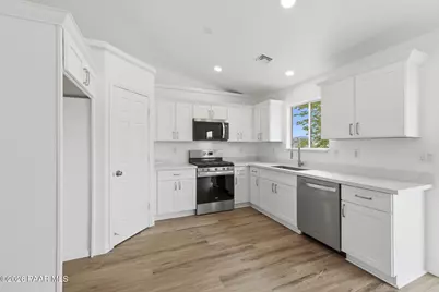6065 N Dodge Drive, Prescott Valley, AZ 86314 - Photo 13