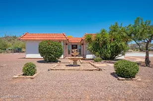 33750 S Ridgeway Rd, Black Canyon City, AZ 85324 - Photo 1