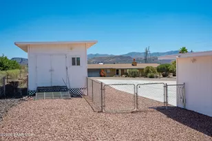 33750 S Ridgeway Rd, Black Canyon City, AZ 85324 - Photo 21