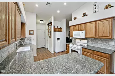 7915 N Sunset Ridge, Prescott Valley, AZ 86315 - Photo 7