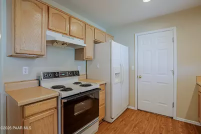 8424 E Stevens Drive, Prescott Valley, AZ 86314 - Photo 9