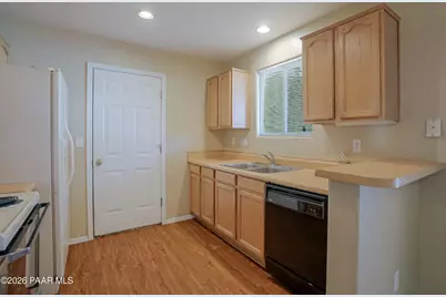 8424 E Stevens Drive, Prescott Valley, AZ 86314 - Photo 7