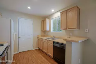 8424 E Stevens Dr, Prescott Valley, AZ 86314 - Photo 7