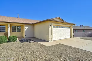 8424 E Stevens Dr, Prescott Valley, AZ 86314 - Photo 3