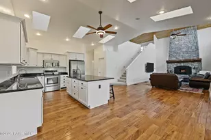1880 W Manzanita Dr, Prescott, AZ 86303 - Photo 5