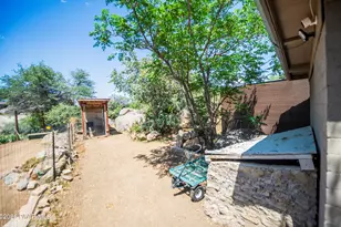 16808 W West Way, Yarnell, AZ 85362 - Photo 39