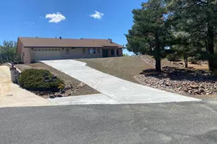 1086 N Broken Wagon Trail, Dewey-Humboldt, AZ 86327 - Photo 31
