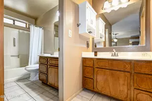 1086 N Broken Wagon Trail, Dewey-Humboldt, AZ 86327 - Photo 15