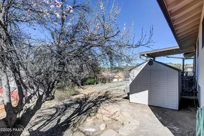 1086 N Broken Wagon Trail, Dewey-Humboldt, AZ 86327 - Photo 27