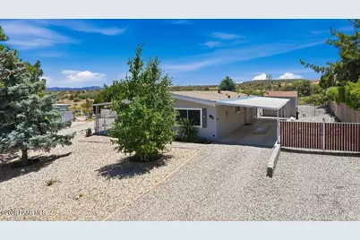 10389 E Brangus Lane, Dewey-Humboldt, AZ 86327 - Photo 3