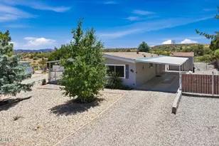 10389 E Brangus Ln, Dewey-Humboldt, AZ 86327 - Photo 3
